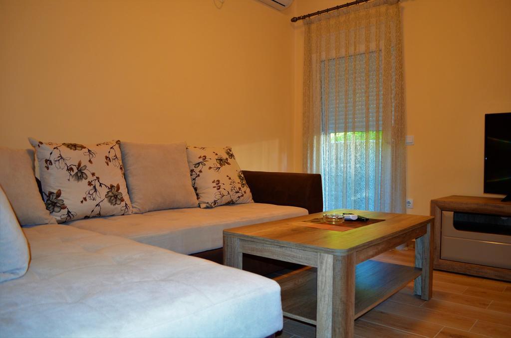 Apartments Md Lux 2 ซูโตมอเร ภายนอก รูปภาพ